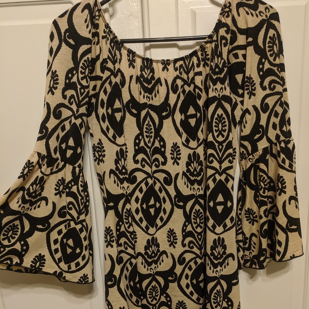 Women's boho ruffle sleeve dress